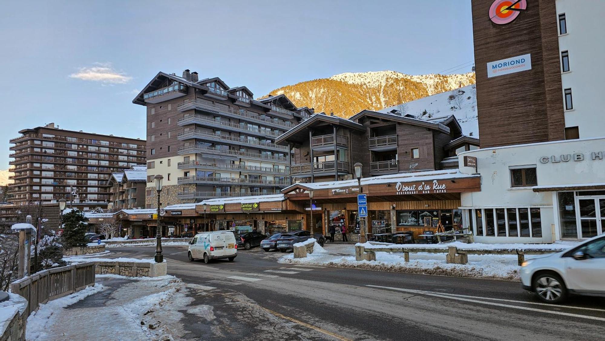 Apartment 1650 - Amazing Ski-in Ski-out Flat 3s03 Courchevel
