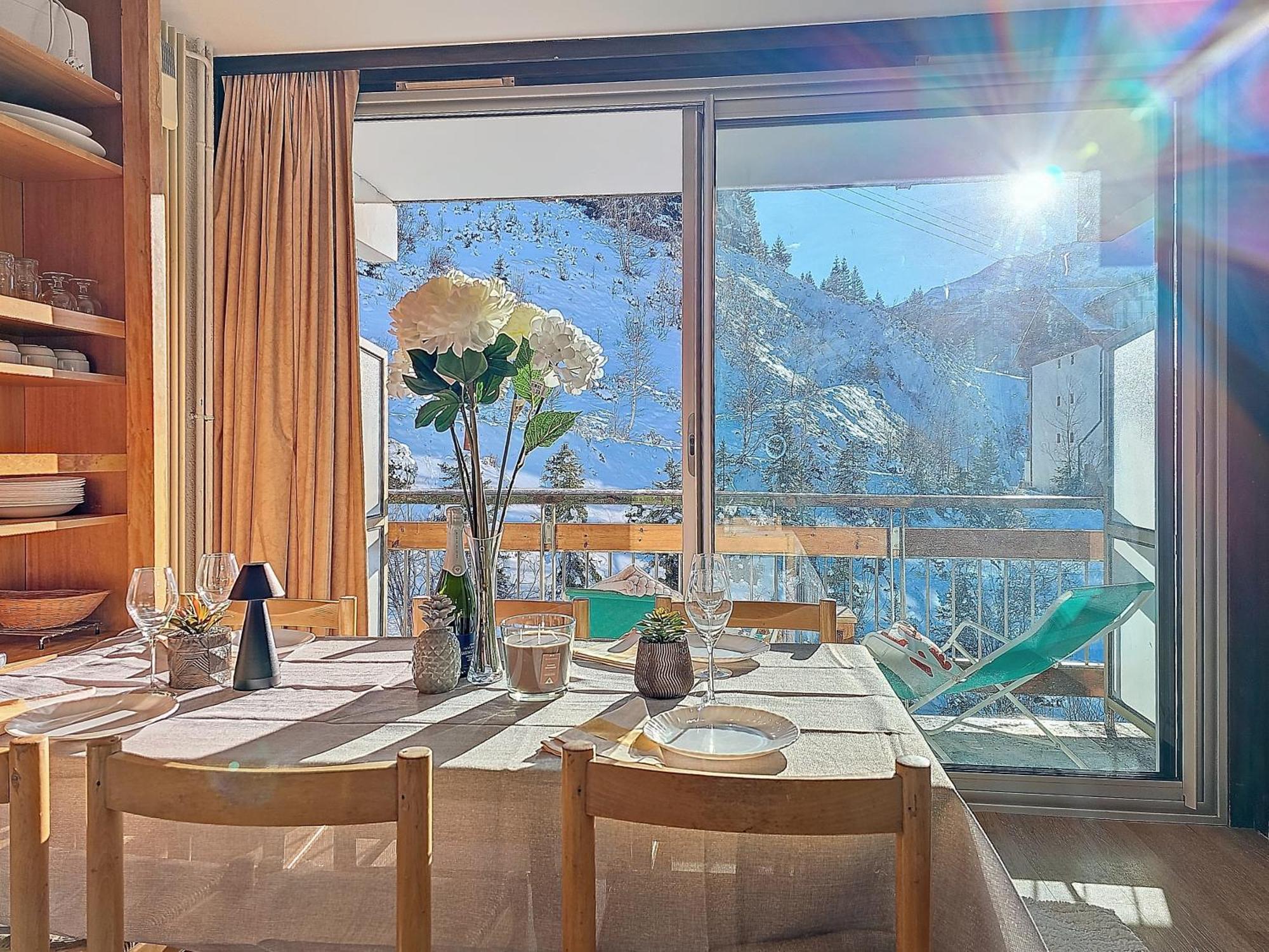 Apartment 1650 - Amazing Ski-in Ski-out Flat 3s03