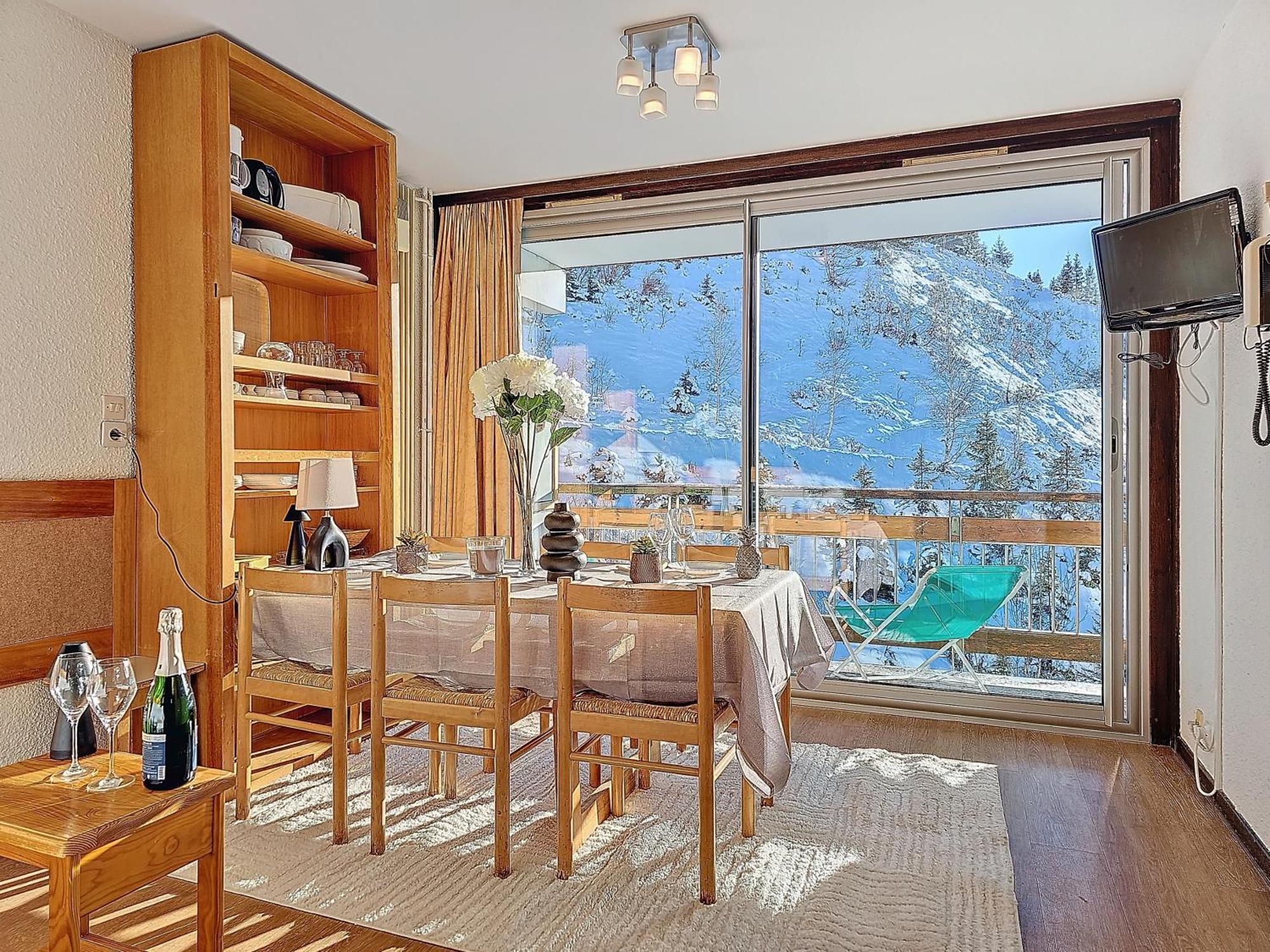 Apartment 1650 - Amazing Ski-in Ski-out Flat 3s03 Courchevel